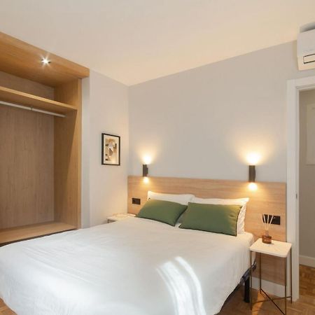 Cervantes Luxury Apartment Malaga Bagian luar foto