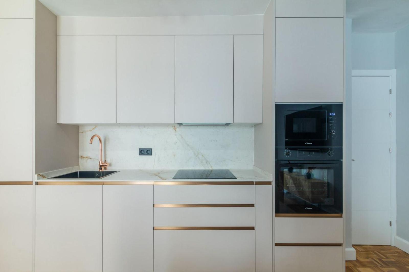 Cervantes Luxury Apartment Malaga Bagian luar foto