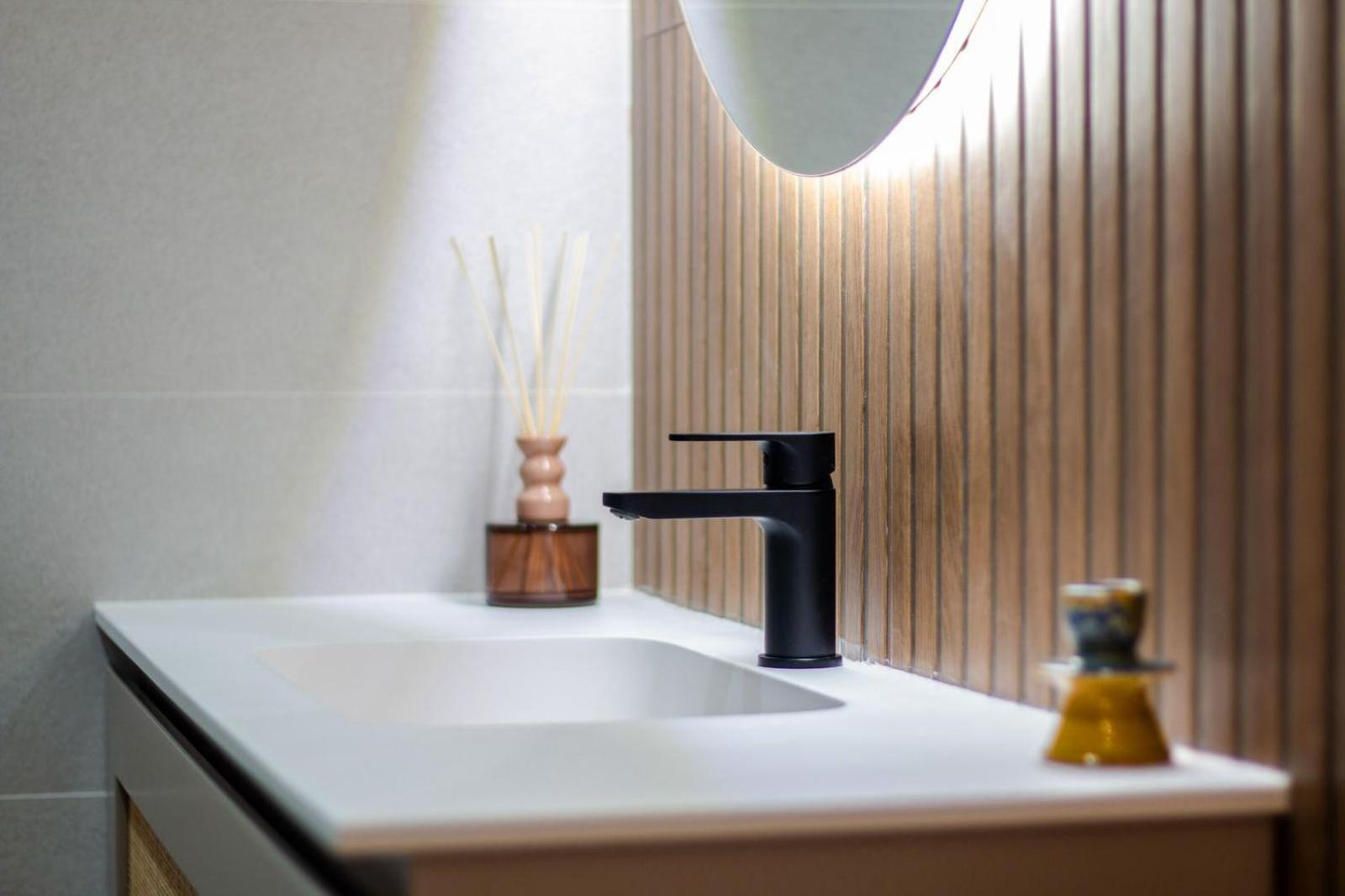 Cervantes Luxury Apartment Malaga Bagian luar foto