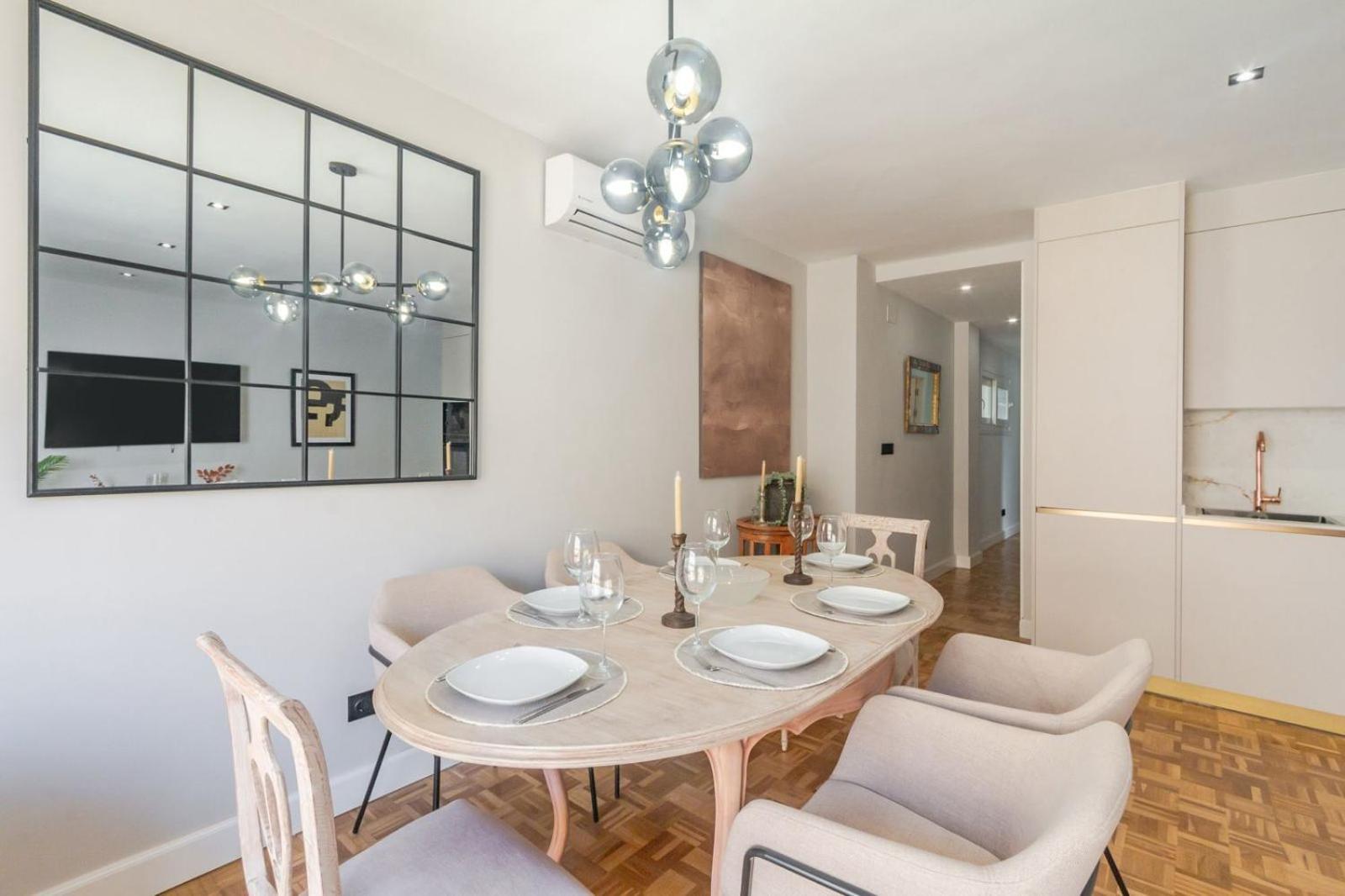 Cervantes Luxury Apartment Malaga Bagian luar foto