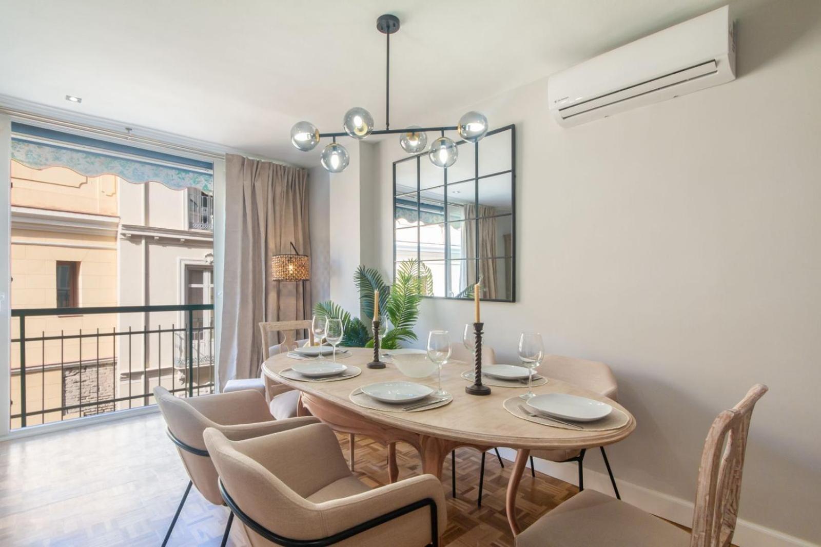 Cervantes Luxury Apartment Malaga Bagian luar foto